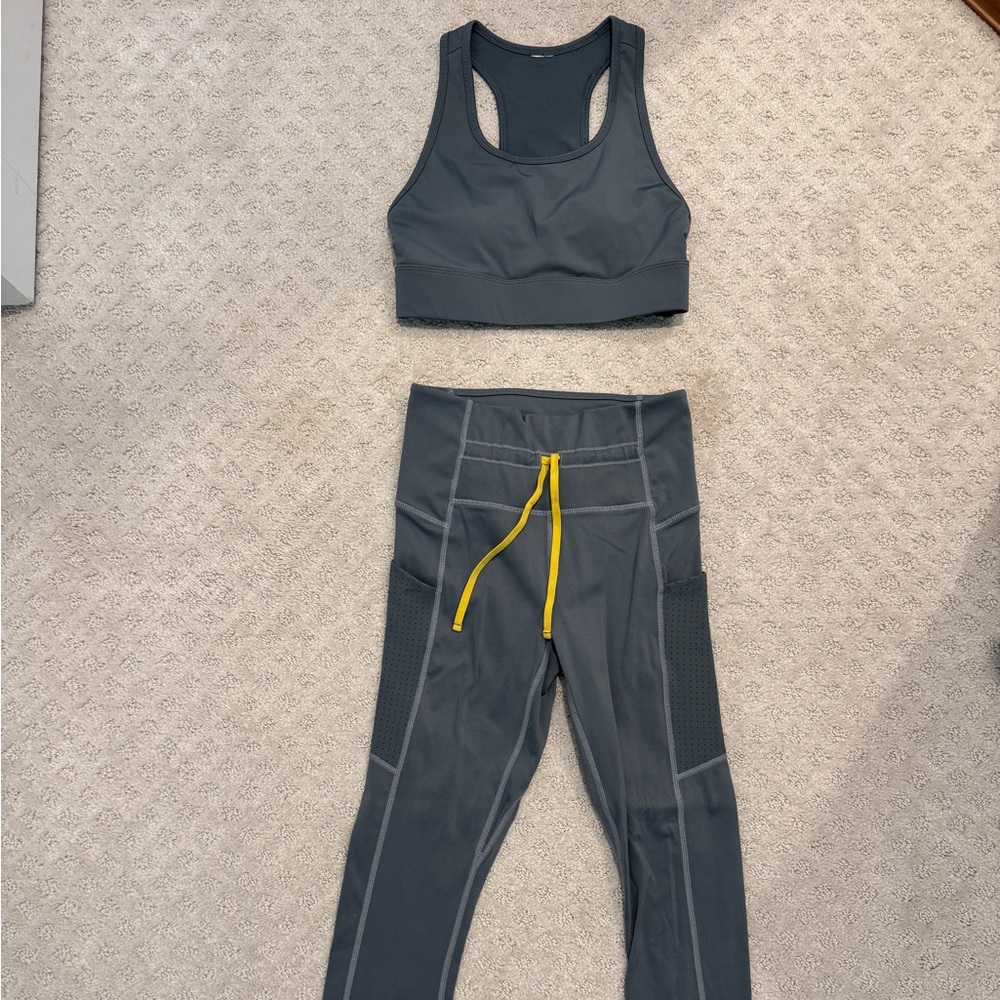 Fabletics Motion 365 Athletic Set  Women's Gray Drawstring Leggings And Bra
